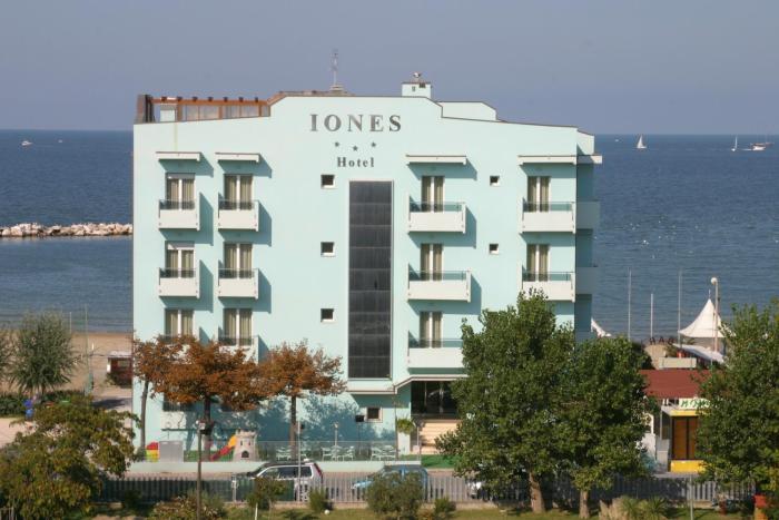 Hotel Iones