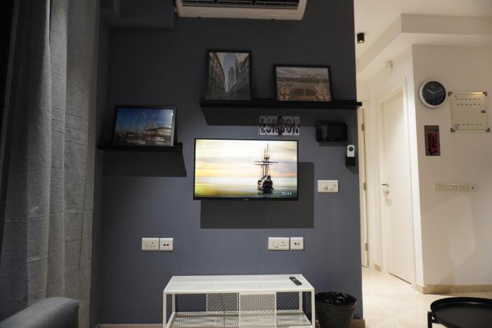 1BHK apartment at Hiranandani estate -2