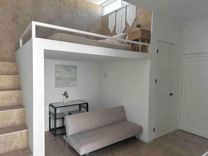 Tiny Home Tranquil Central Location