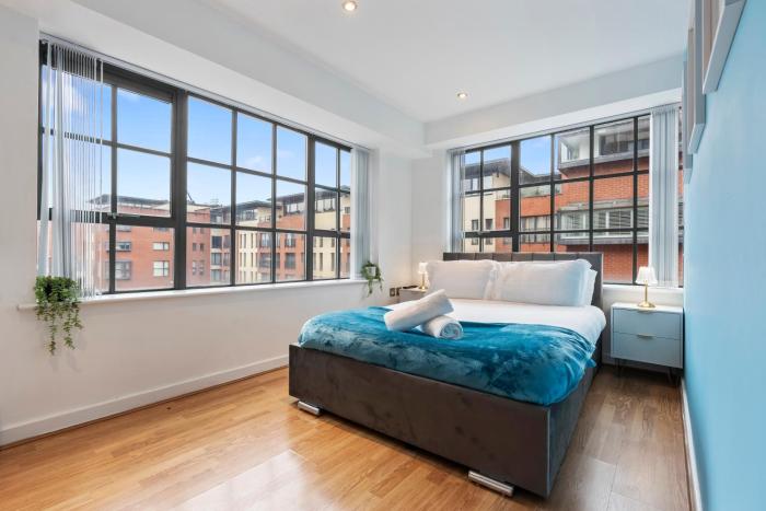 Birmingham City Centre 2BR apartment & Free Netflix