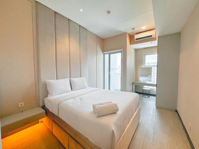 Well Furnished 1BR at Anderson Supermall Mansion Apartment By Travelio