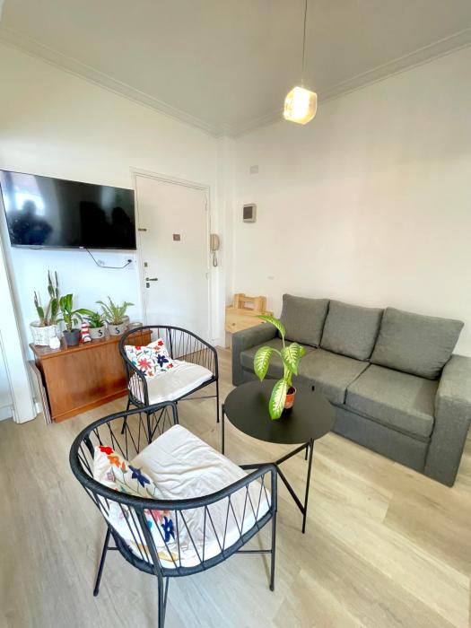 Departamento excelente zona centro con cochera