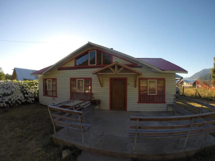 House located in Lifen just meters from the beach