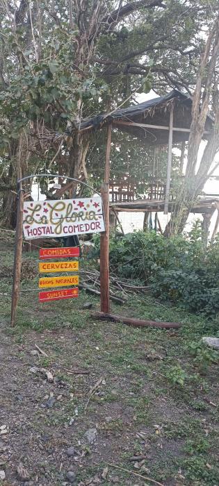 Hostel Comedor y Camping La Gloria