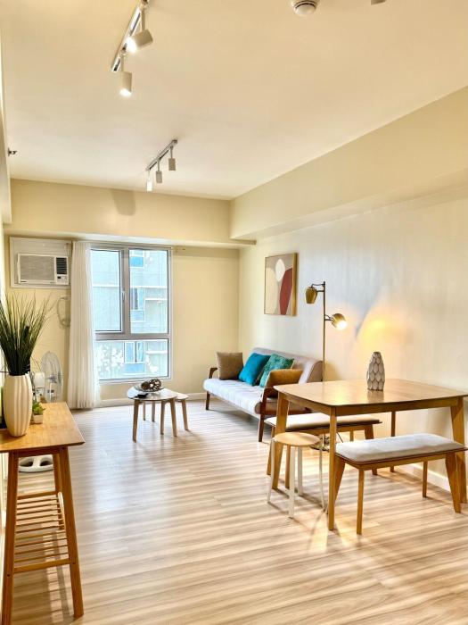 Glam Getaway in IT PARK 1 BEDROOM