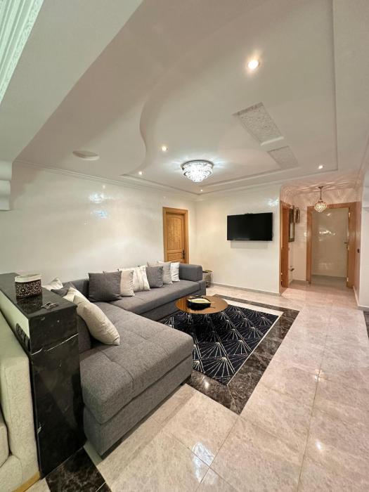 Fez Spacious Stay with Moroccan Artisanal Charm