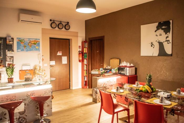 Emmanueli65 fronte clinica per 4 matrimoniale e castello