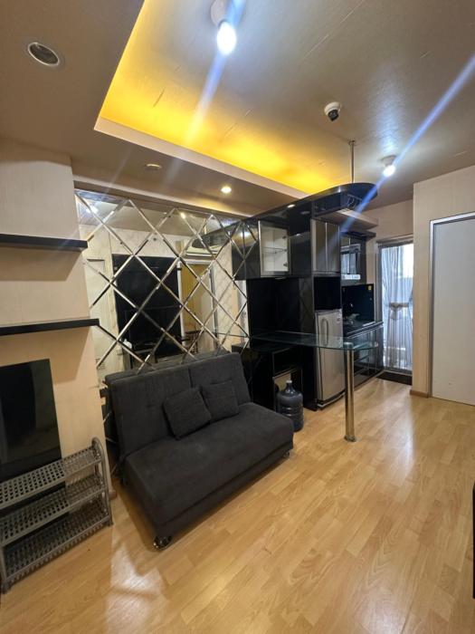 Apartemen green bay by esti