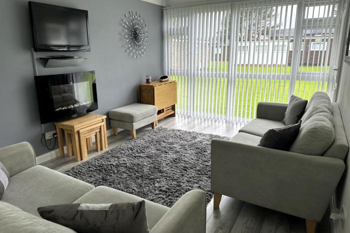 17 Bermuda by Winterton Cottages