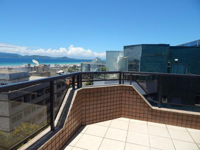 Cobertura Triplex com vista cinematográfica na feirinha e com churrasqueira