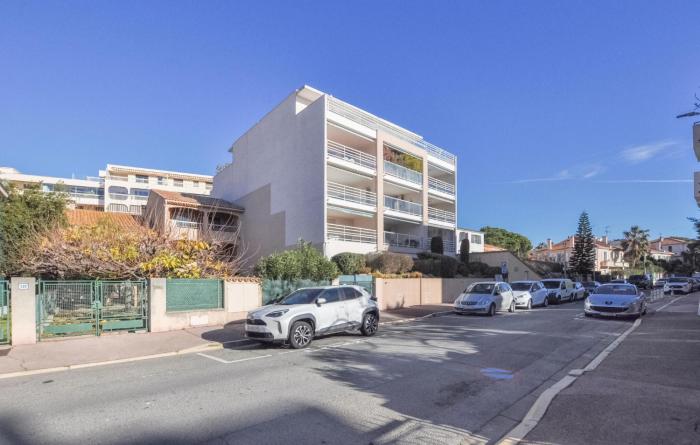 Amazing Apartment In Fréjus With Wifi