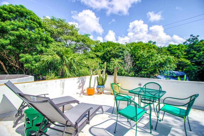 UrbanEden Another Day In Paradise