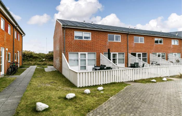 Nice Home In Fanø With Wifi