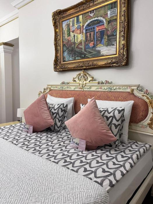 Elegant 5 bedr apartment with sauna in the centre, near Viru and Old Town, with private parking