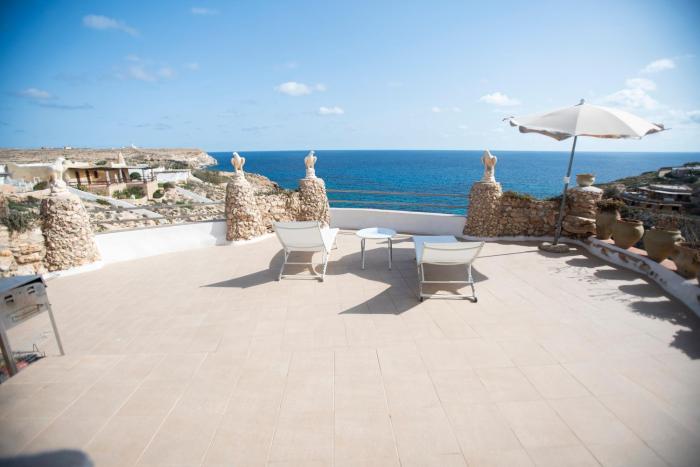 Villa a picco sul mare - Cala Creta