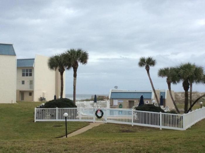 Tradewinds 151 condo