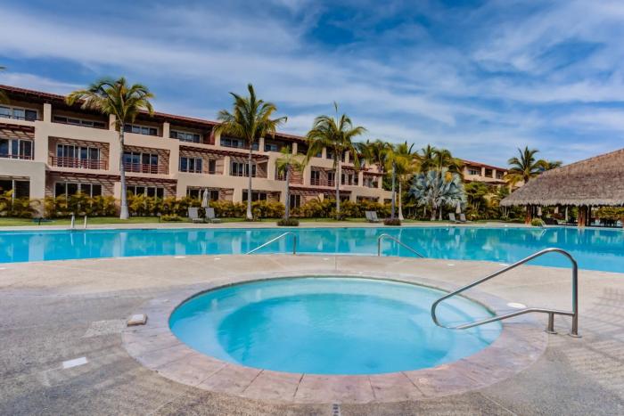 El Tigre, Isla Palmares with Balcony & Shared Pool