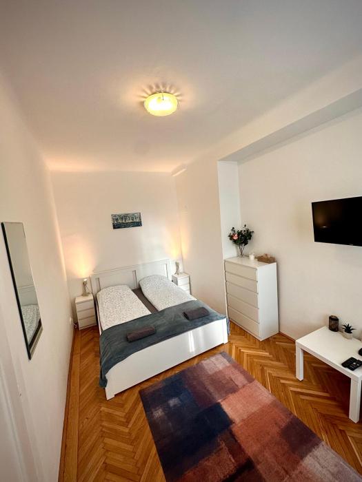 Central Paris Garden