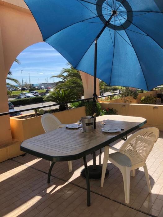 Appartement VINTAGE de 54m2 avec terrasse de 37m2 vue mer à Sète