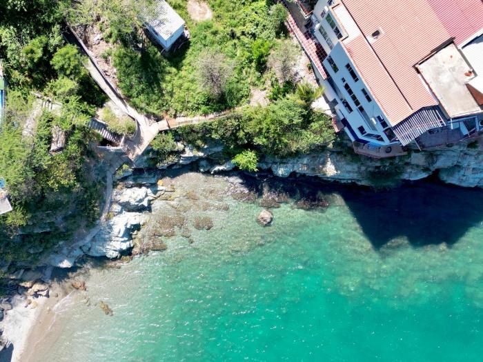 Bajo Mar Apartments Taganga, acceso privado a playa