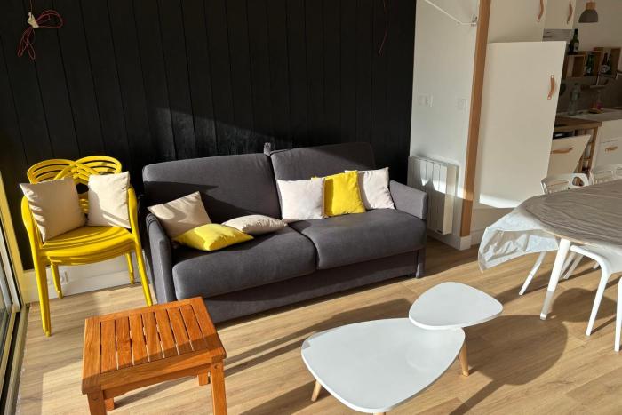 Kerabus apartment near the sea and city center