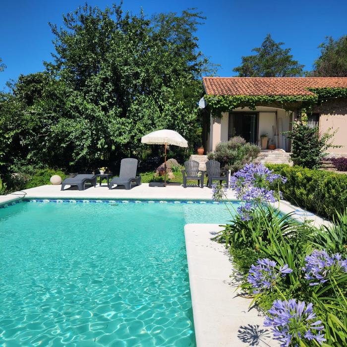 Apart exclusivo piscina BIA Encanto serrano Stay&Flow