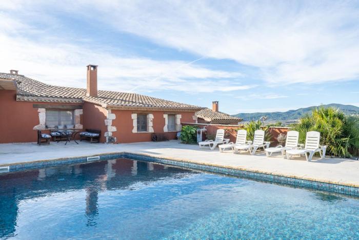 Ca la Munda-Can Cruset Agroturisme