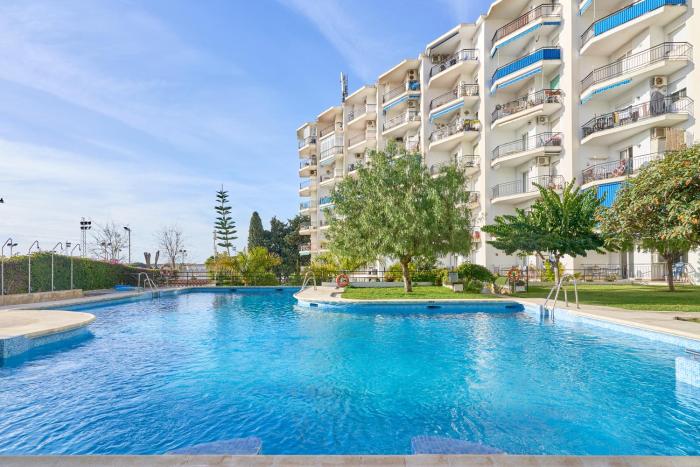 Poolside Apartment Nerja