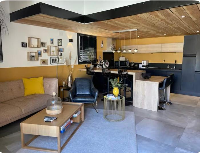 Le patio des adhemar