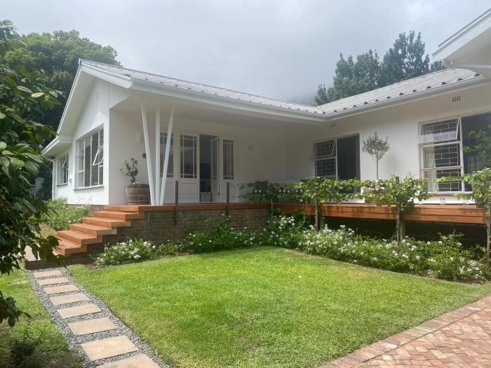 8 Sleeper, 4 Bedroom Home in Franschhoek
