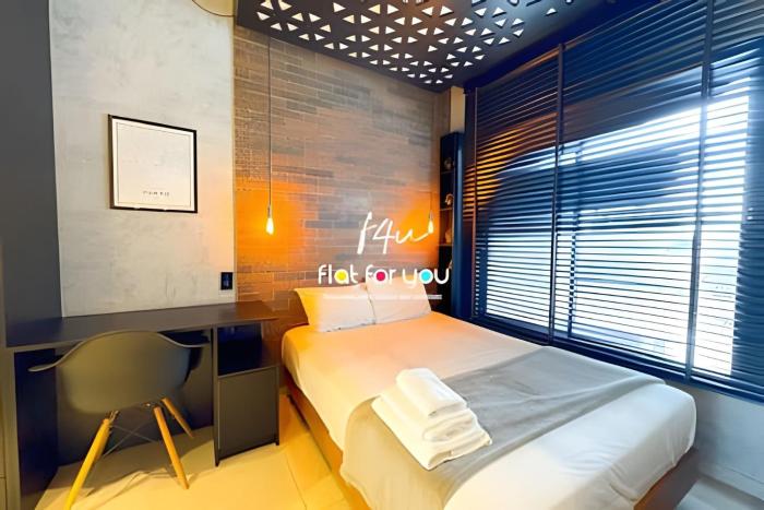 #402O# Lindo studio Jd. Goiás.