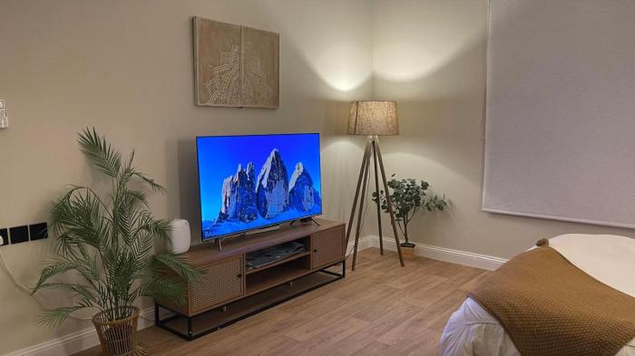Modern Studio with Self-Entry in Malqa