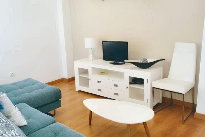 Modern Apartment Málaga 80 m² + Balcony