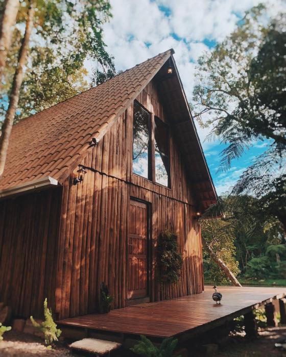 Cabana aconchegante em meio à natureza