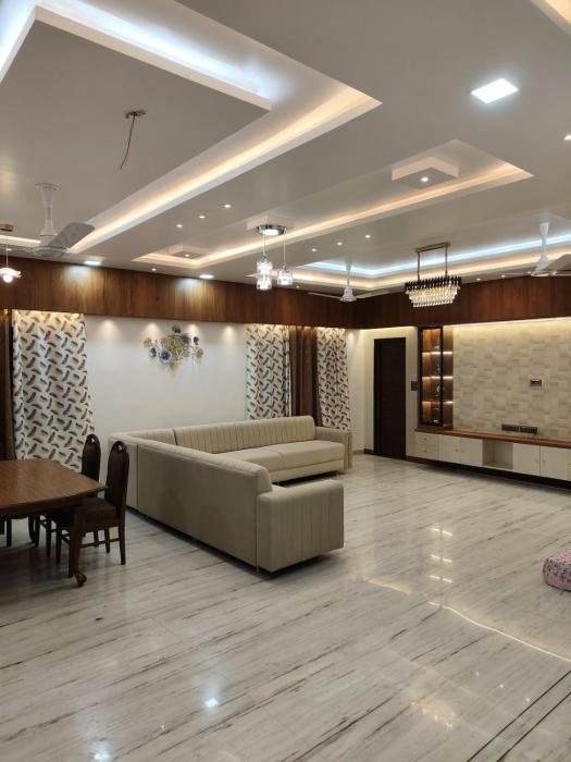 Luxurious 2 BHK Apartment - Home away from Home !