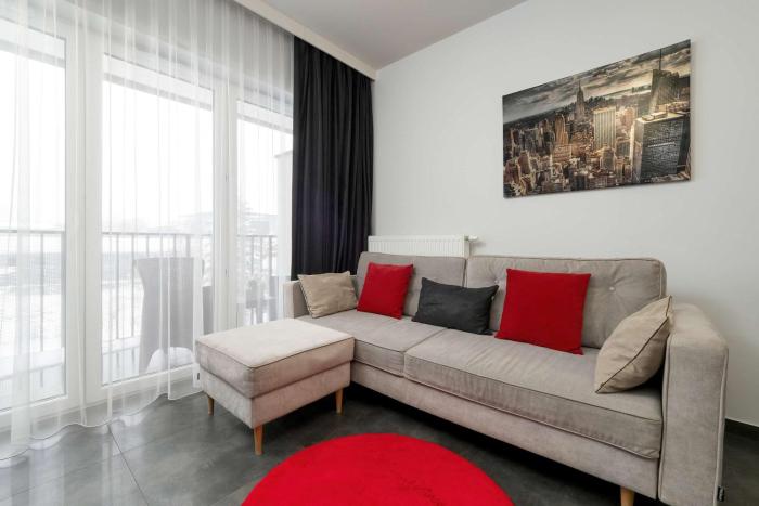 Nowoczesny Apartament z Parkingiem & Balkonem w Centrum Łodzi by Rent like home