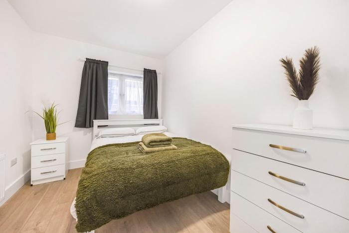 Cosy Home In London - 4 Sleeper