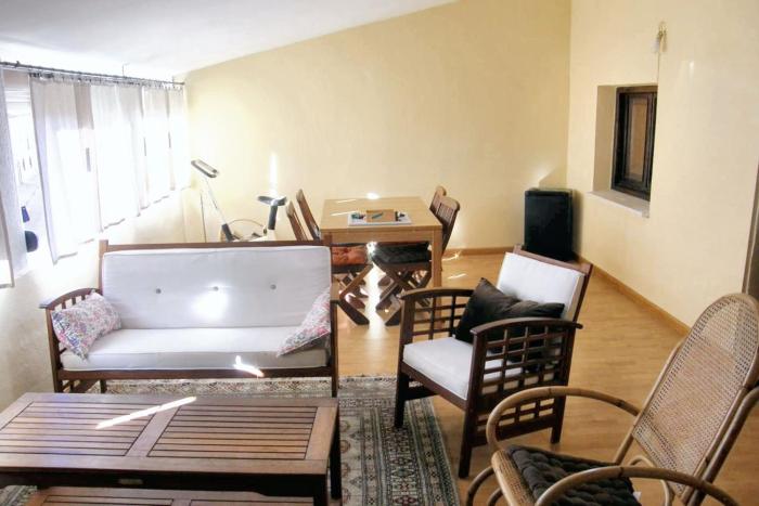 Warm House in Baños de Valdearados, Farm Close to Town