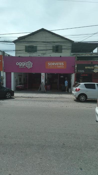 Simples, bem localizada