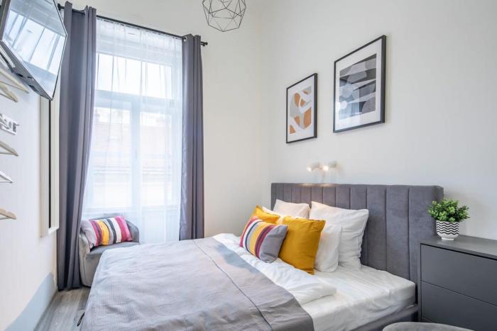 Ultra Central NEW Studio