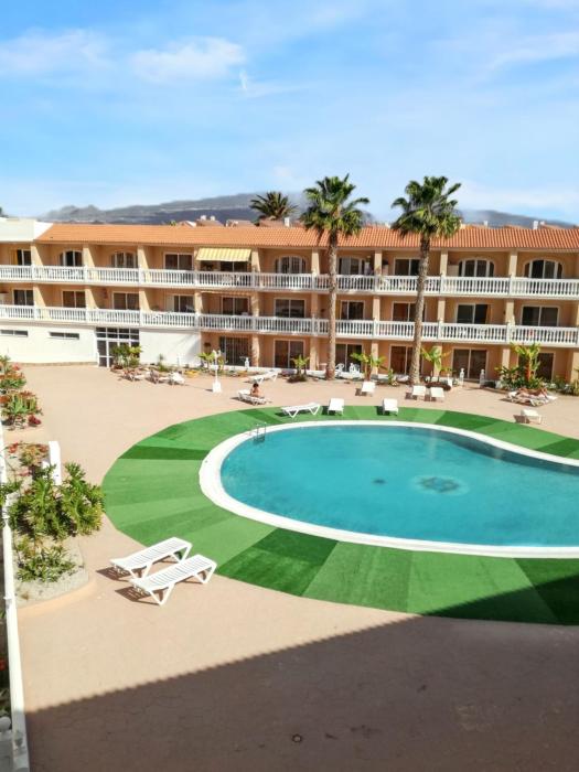 Charming Studio in Costa del Silencio, 45 m², Near Pool