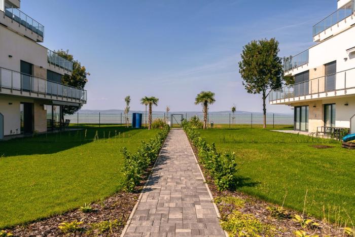 Balaton Bliss Lakefront Apartment