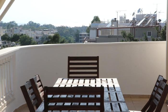 spacius appartment 500m from the sea