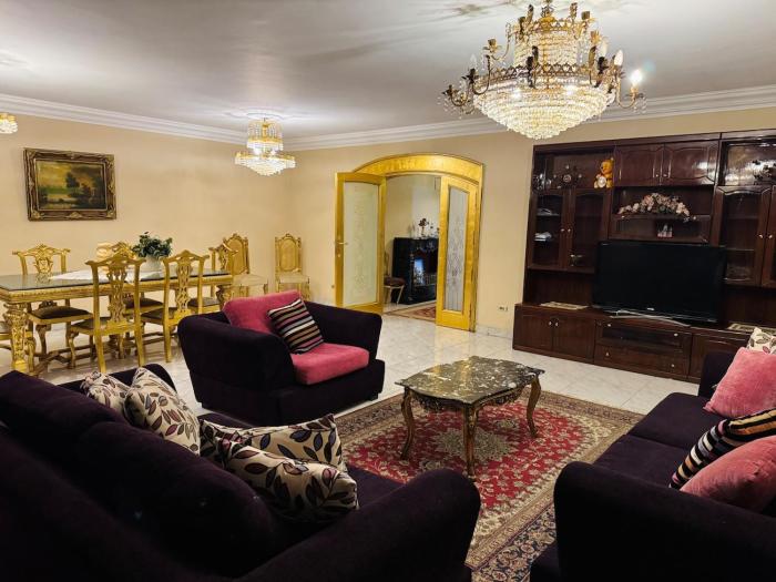 Luxury and huge Apartment in Mohandessin