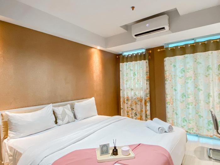 Good and Homey Studio Apartment at Springhill Terrace Residence By Travelio