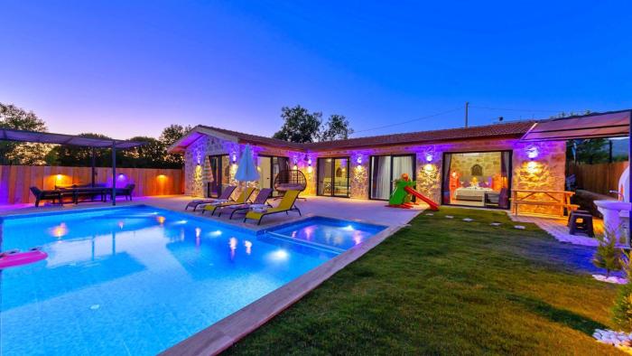 Saribelen Village 2 Bedroom Villa 1696