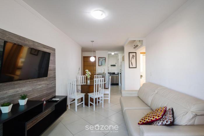 Apto 2Q c churrasq. 400m praia CAN304