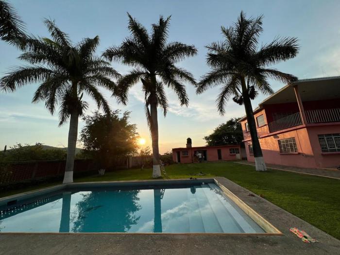 Casa España Pool and Garden