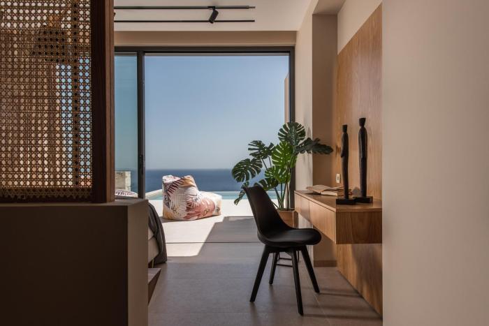 Absolute Limnionas Cave Villa