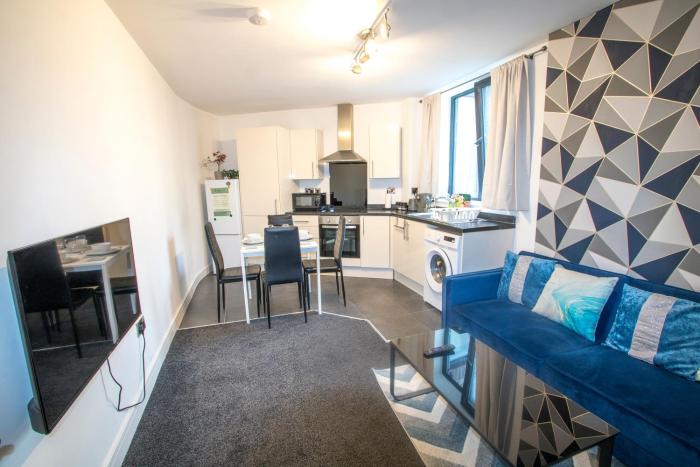 2 Bedroom Flat-Free Parking
